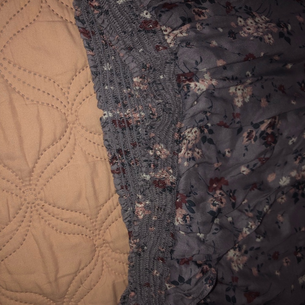crop top - Picture 2 of 3